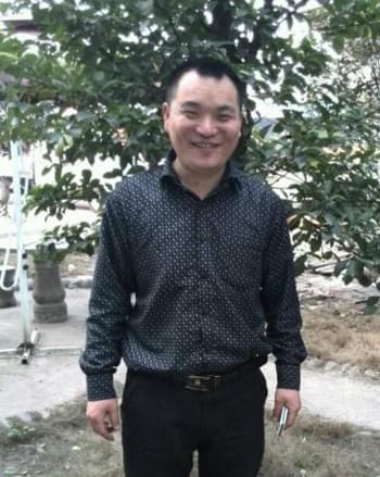 瀘州明富車業(yè)有限公司 廠長(zhǎng):謝華貴 瀘州明富車業(yè)有限公司 廠長(zhǎng):謝華貴