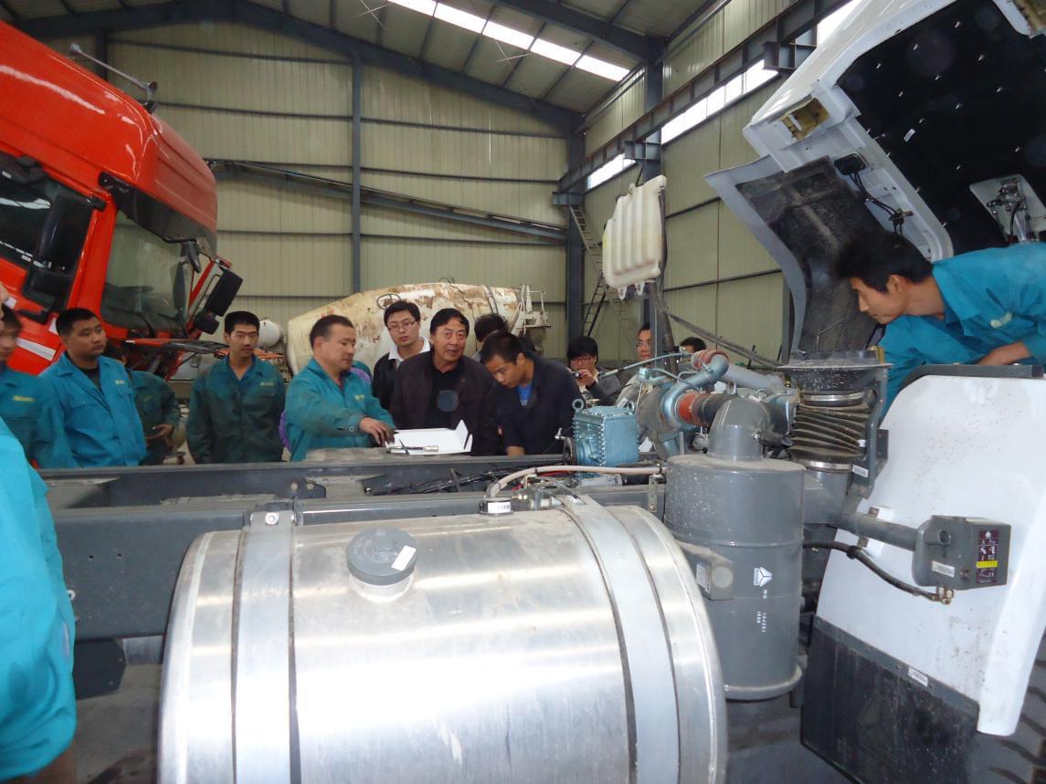 重汽貨車修理工使用田中工貿(mào)工具 重汽貨車修理工使用田中工貿(mào)工具