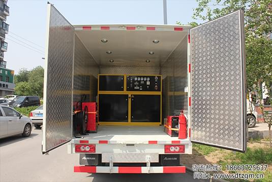 流動(dòng)維修服務(wù)車(chē)..jpg 流動(dòng)維修服務(wù)車(chē)..jpg