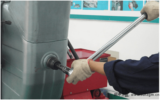 田中發(fā)動機(jī)拆裝工具 田中發(fā)動機(jī)拆裝工具