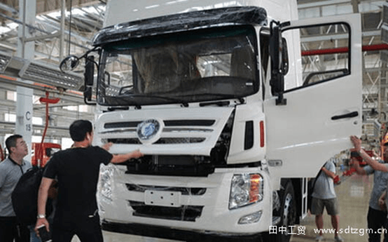 重汽王牌開(kāi)啟W5工業(yè)之旅 重汽王牌開(kāi)啟W5工業(yè)之旅