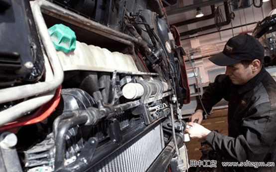 卡車發(fā)動機保養(yǎng) 卡車發(fā)動機保養(yǎng)