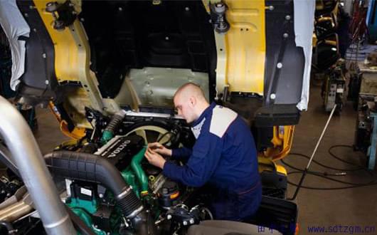 濰柴發(fā)動(dòng)機(jī)維護(hù)保養(yǎng).jpg 濰柴發(fā)動(dòng)機(jī)維護(hù)保養(yǎng).jpg