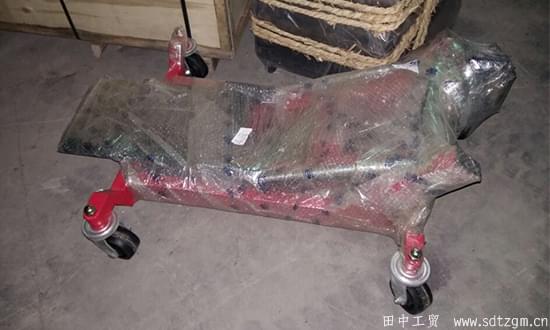 廣東張經(jīng)理購田中變速箱拖車 廣東張經(jīng)理購田中變速箱拖車