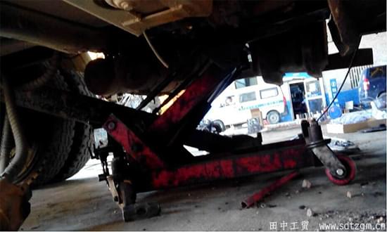 變速箱液壓拖車使用圖 變速箱液壓拖車使用圖