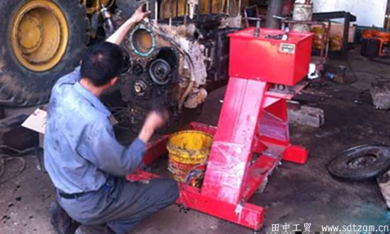 發(fā)動機翻轉架使用 發(fā)動機翻轉架使用