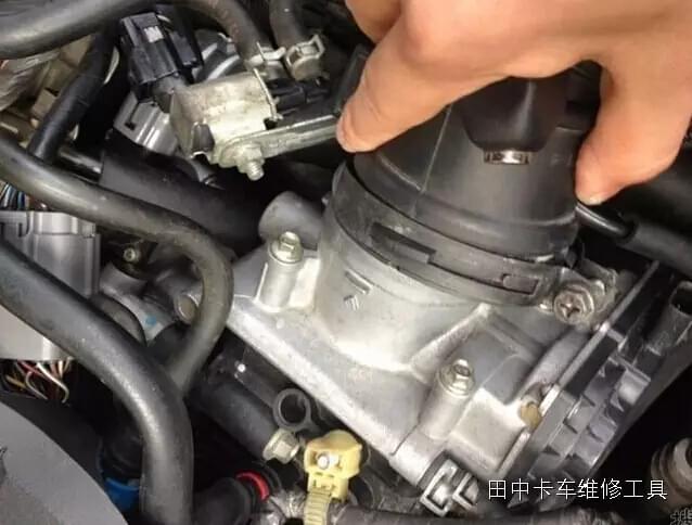 發(fā)動(dòng)機(jī)故障1 發(fā)動(dòng)機(jī)故障1