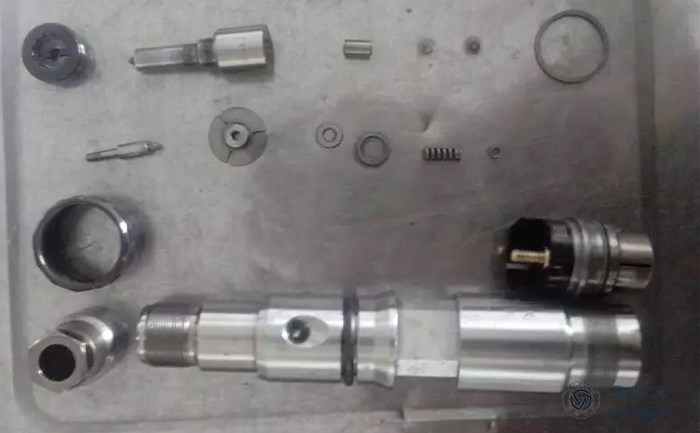 清洗后的噴油器 清洗后的噴油器