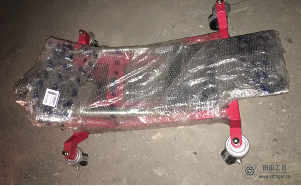 湖南變速箱液壓拖車發(fā)貨圖