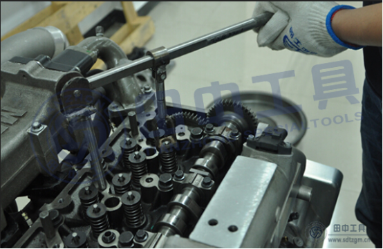 發(fā)動機(jī)氣門彈簧拆裝工具 發(fā)動機(jī)氣門彈簧拆裝工具
