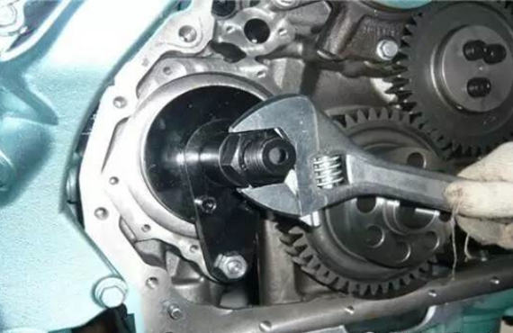 山東田中工具機(jī)油泵襯套壓裝工具使用案例圖 山東田中工具機(jī)油泵襯套壓裝工具使用案例圖