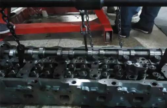 山東田中工具發(fā)動(dòng)機(jī)吊具使用案例圖 山東田中工具發(fā)動(dòng)機(jī)吊具使用案例圖