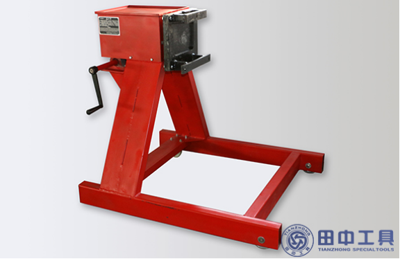 發(fā)動(dòng)機(jī)翻轉(zhuǎn)架實(shí)拍圖 發(fā)動(dòng)機(jī)翻轉(zhuǎn)架實(shí)拍圖