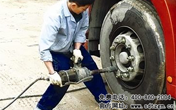山東田中卡車養(yǎng)護搶修服務(wù)車快修輪胎更換、保輪