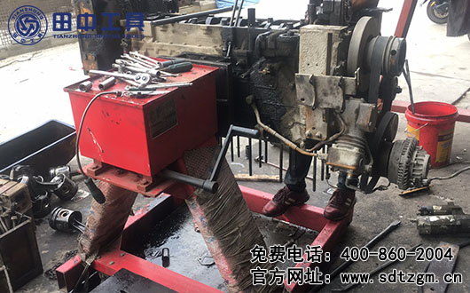 山東田中發(fā)動(dòng)機(jī)翻轉(zhuǎn)架 山東田中發(fā)動(dòng)機(jī)翻轉(zhuǎn)架