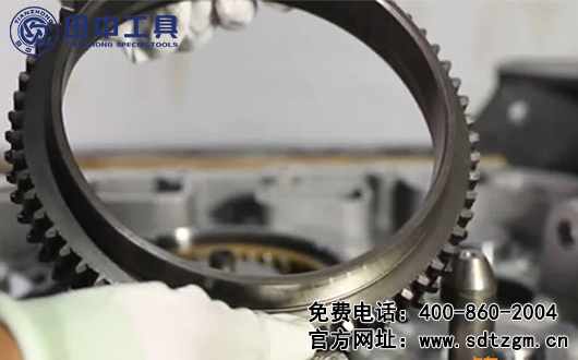 ZF12檔變速箱主箱拆卸 ZF12檔變速箱主箱拆卸