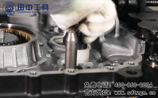 ZF12檔變速箱主箱拆卸 ZF12檔變速箱主箱拆卸