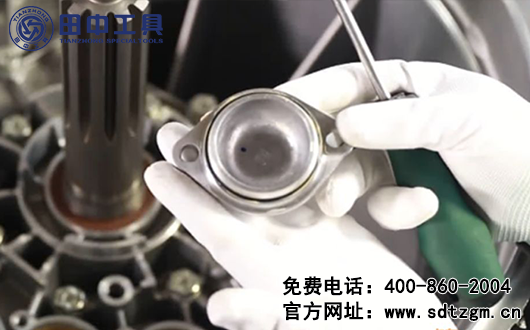 ZF12檔變速箱主箱拆卸 ZF12檔變速箱主箱拆卸