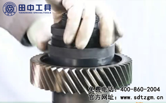 ZF12檔變速箱主箱拆卸 ZF12檔變速箱主箱拆卸