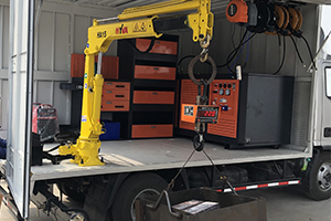 濾清器更換、清潔等保養(yǎng)作業(yè)。