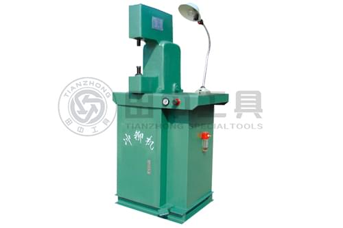 氣動蹄片沖鉚機(jī) 立式剎車蹄片沖鉚機(jī) 氣動蹄片沖鉚機(jī) 立式剎車蹄片沖鉚機(jī)